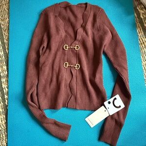 Elegant Wave Trim Slim Knit Top